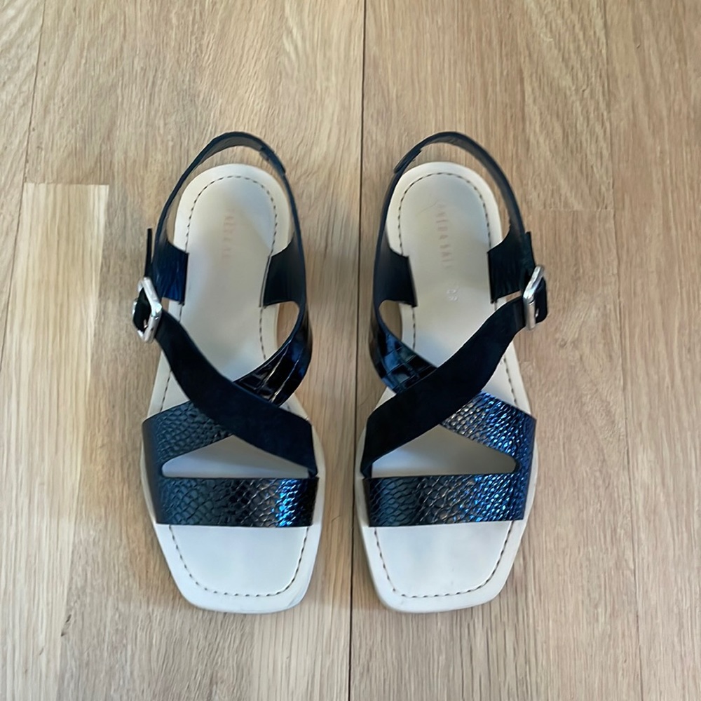 Freda Salvador Lenn Sandal in excellent condition